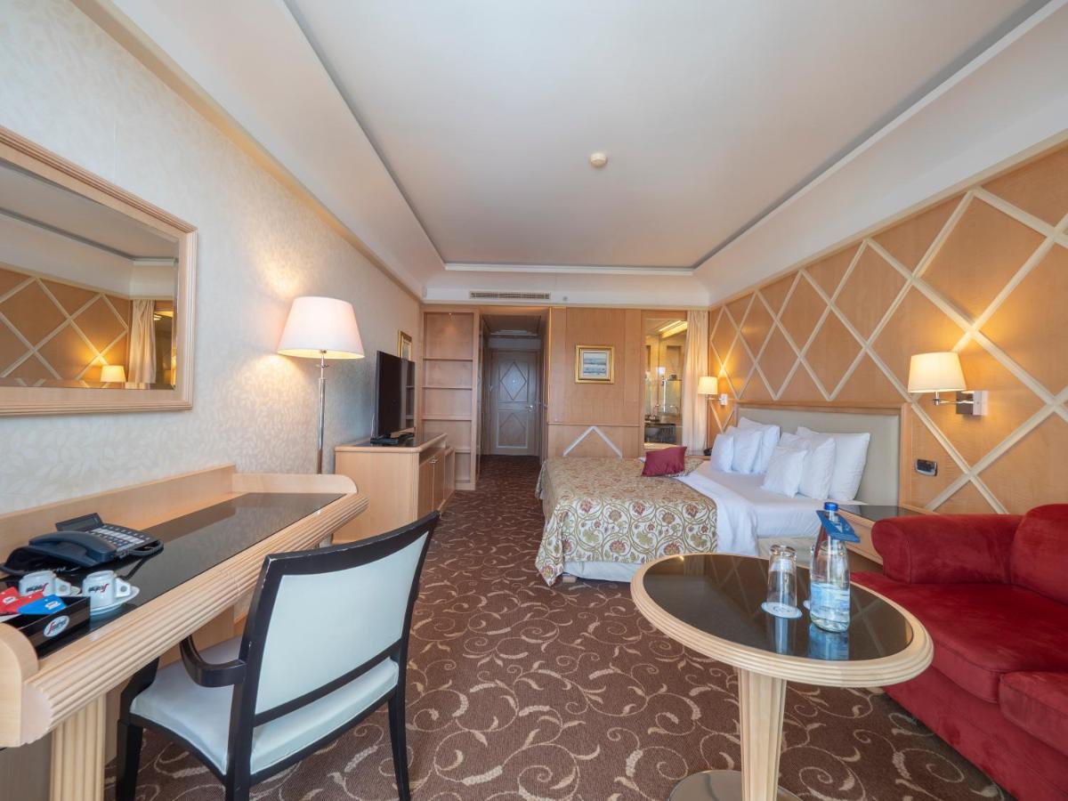สเปลนดิด คอนเฟอร์เรนซ์ สปา รีสอร์ต Hotel บุดวา ภายนอก รูปภาพ A room at the hotel