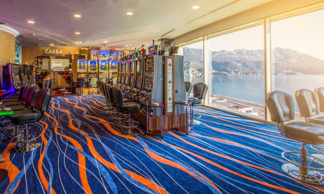 สเปลนดิด คอนเฟอร์เรนซ์ สปา รีสอร์ต Hotel บุดวา ภายนอก รูปภาพ The casino