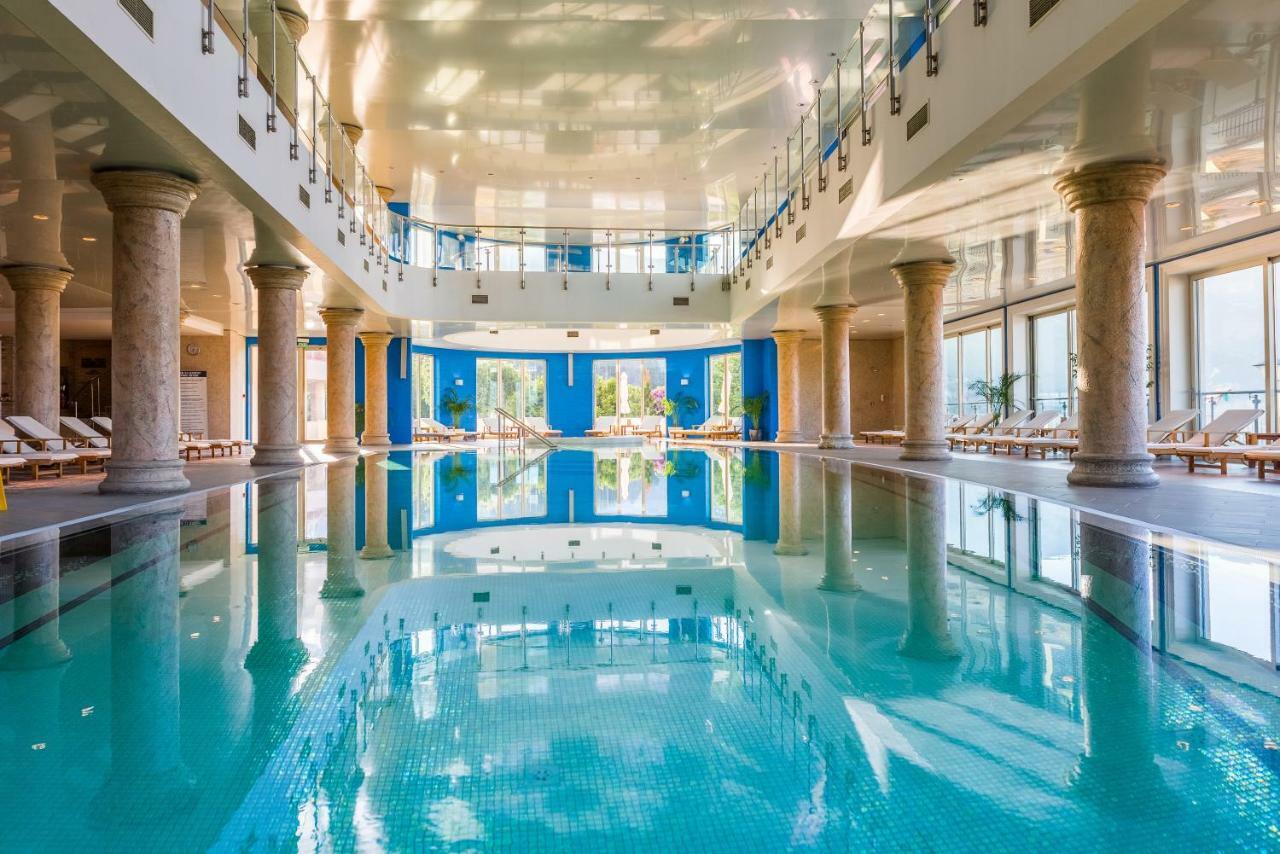 สเปลนดิด คอนเฟอร์เรนซ์ สปา รีสอร์ต Hotel บุดวา ภายนอก รูปภาพ The swimming pool at the hotel